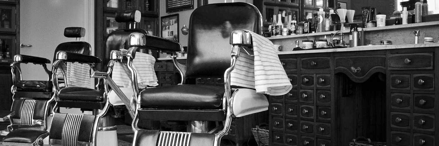 Парикмахерское кресло