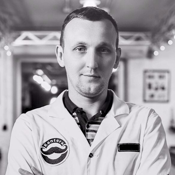 ОСНОВАТЕЛЬ БАРБЕРШОПА KONTORA АЛЕКСАНДР ЛУКОЯНОВ